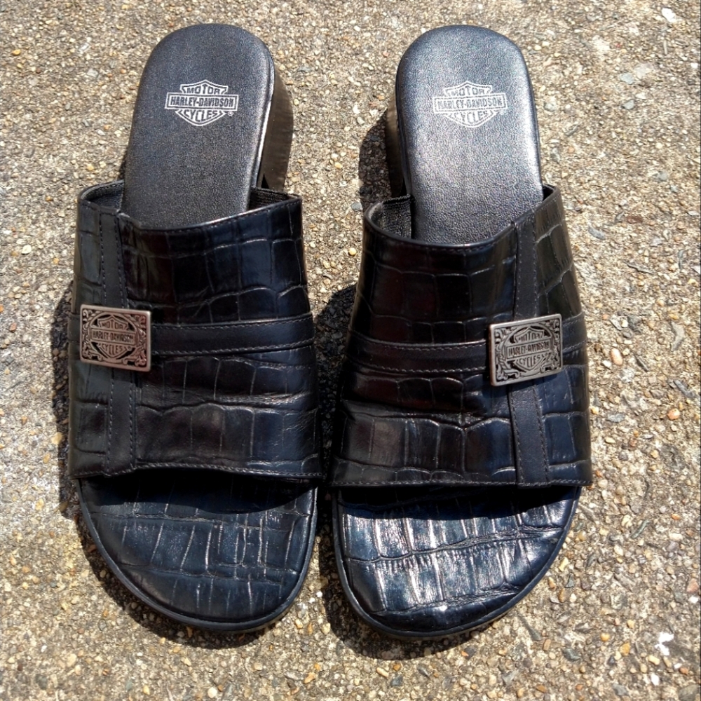 Women's Harley Davidson Vintage 90s crocodile leather slip on sandals Size 6